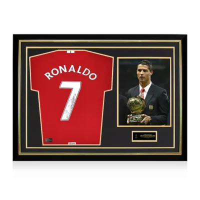 (LIMITED) 07-08 Cristiano Ronaldo Signed Manchester United Jersey with Frame
